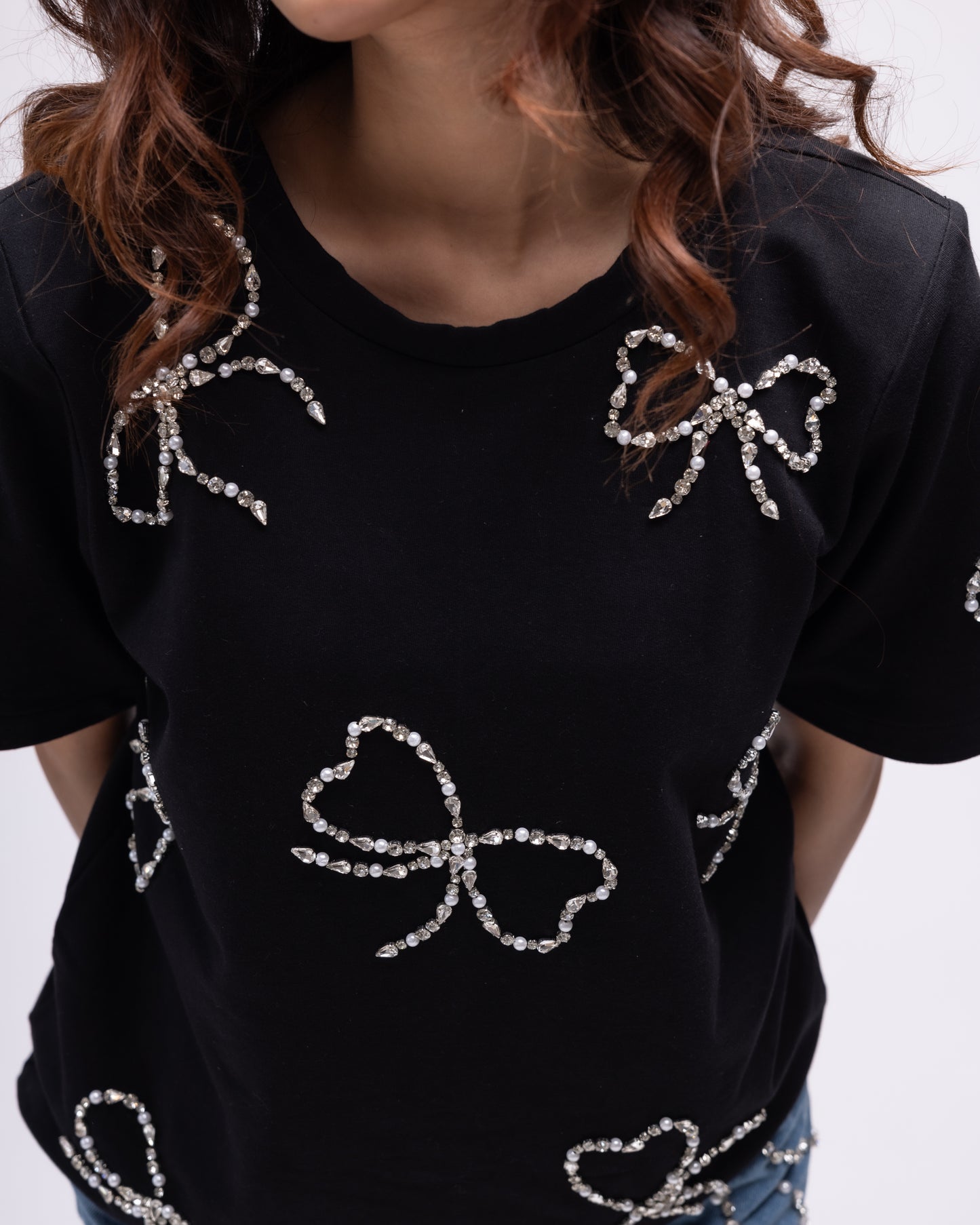 T-shirt with embellished bows