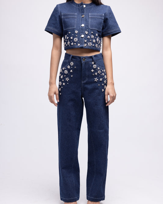 High-waisted barrel jeans with embellishments