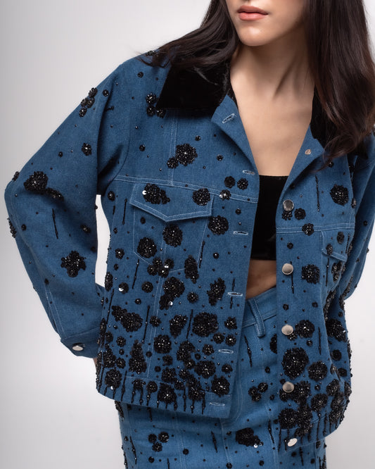 Embroidered denim jacket with velvet collar